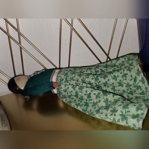 Native American doll 10" tall excellent condition - Picture 4 of 16